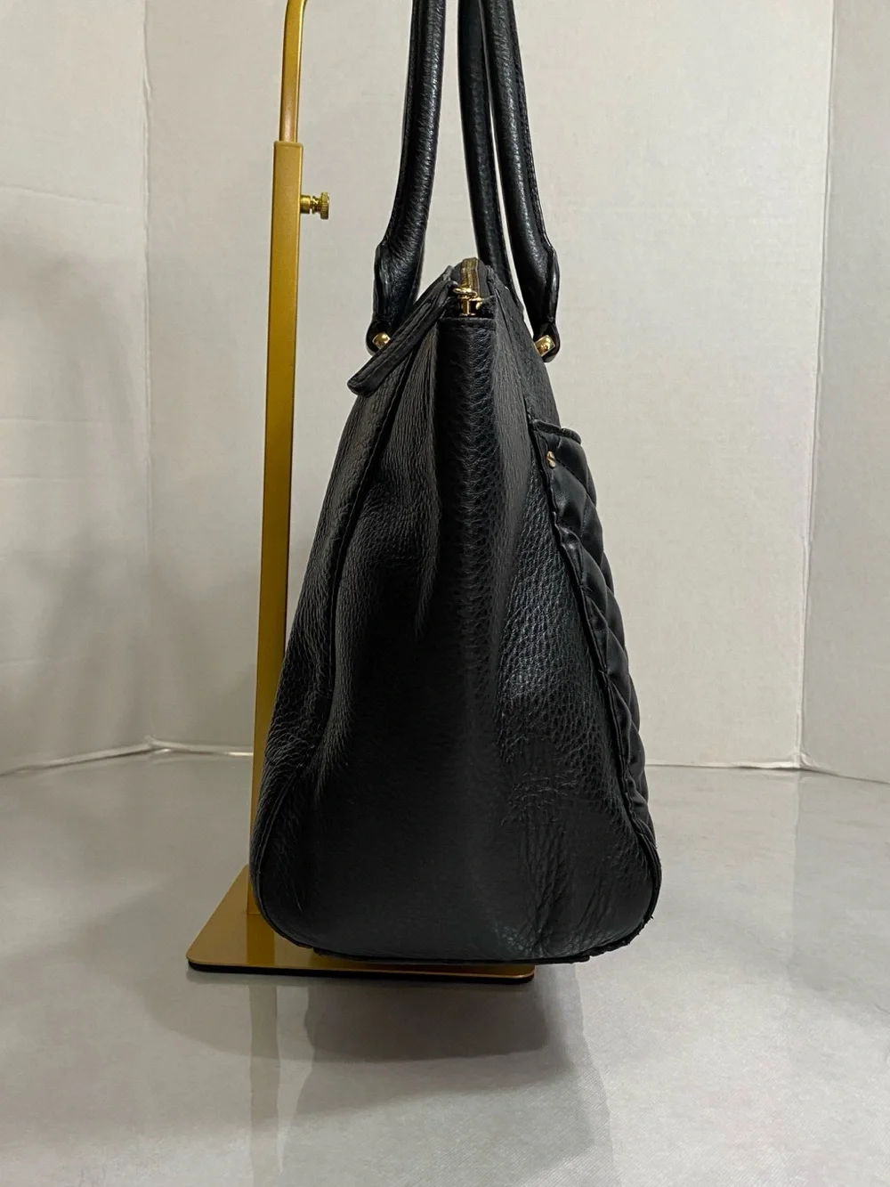 Vince Camuto Quilted Pebbled Leather Tote Black Gold Zip Shopper